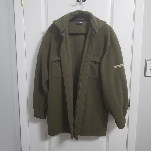 VINTAGE BUM EQUIPMENT Green Fleece Shacket - Picture 2 of 9